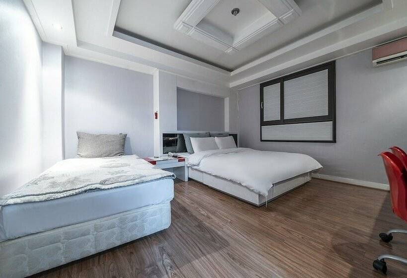 汽车旅馆  Uijeongbu Boom