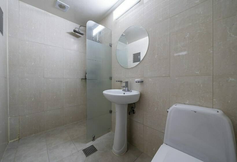 汽车旅馆  Uijeongbu Boom