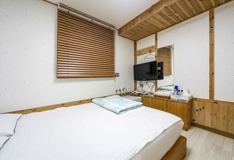 Motel Ulleung Cheongwoo