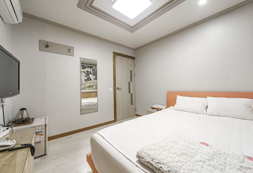 Motel Ulleung Cheongwoo
