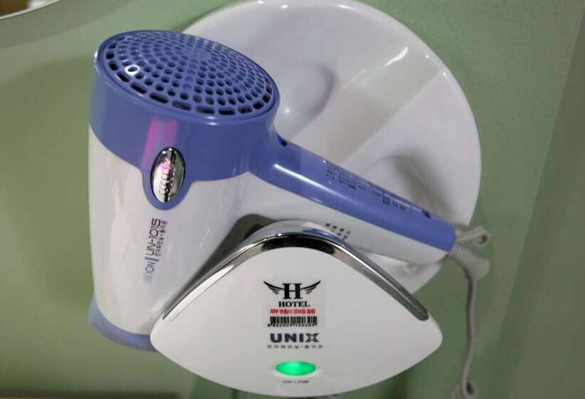 فندق على الطريق Wonju H