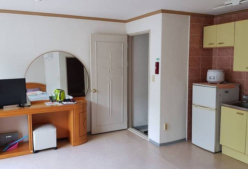 מוטל Yangyang Galcheon Family Resort