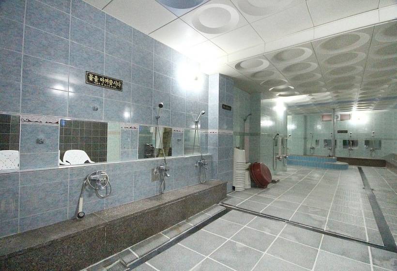 מוטל Yecheon Paradise