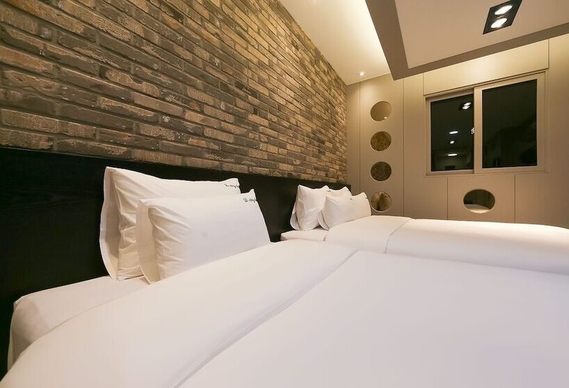 汽车旅馆  Yeongcheon D Day