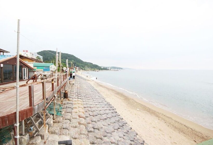 فندق على الطريق Yeongdeok Ganggu Port Into