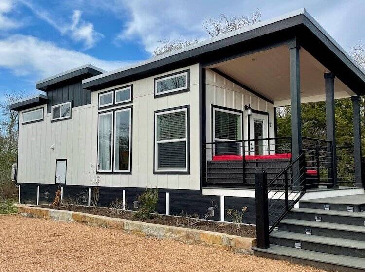 Outcast Landing   A Fisherman S Paradise