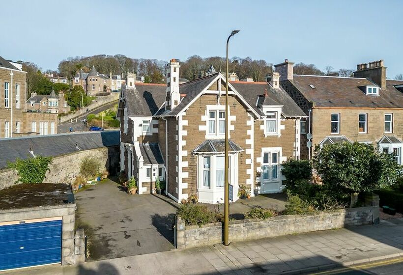 بنسيون Ashley House Guest House