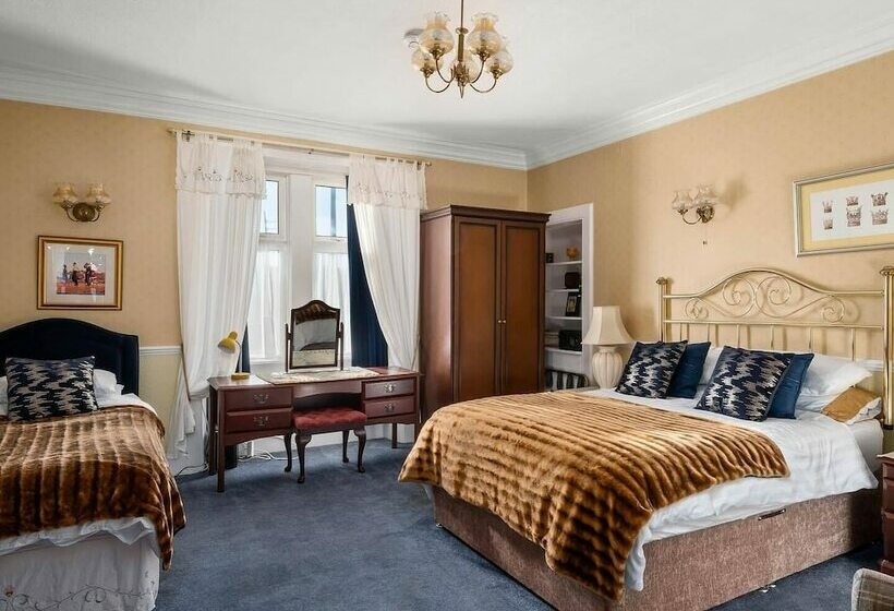 بنسيون Ashley House Guest House