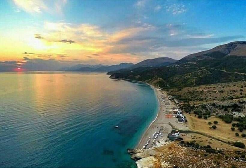 פנסיון Double Room With Private Bathroom Kitchen Balcony