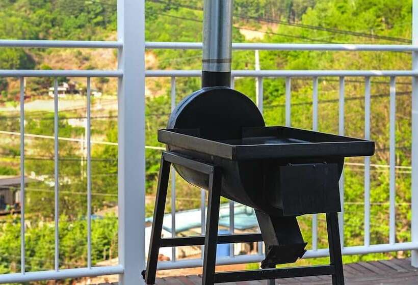 Pensione Gapyeong Ddel Poolvilla