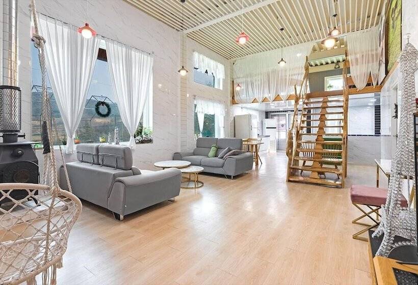 Pensione Gapyeong Ddel Poolvilla