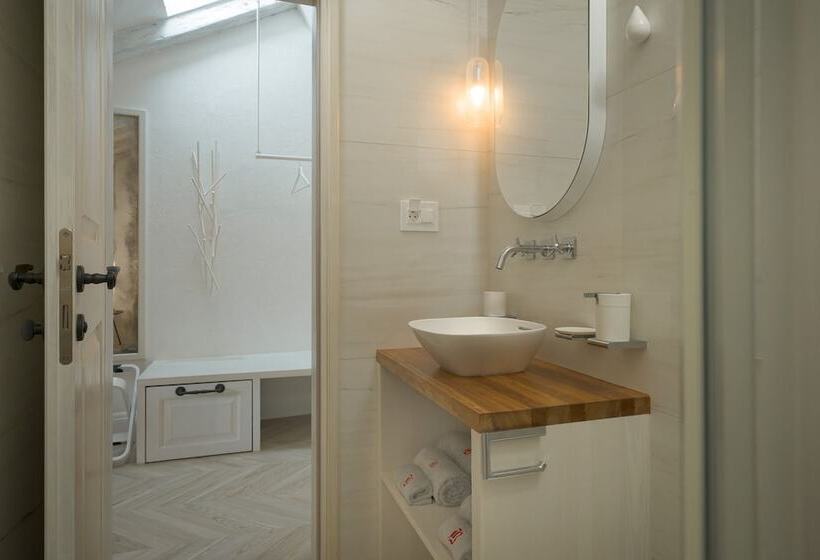 بنسيون Palazzo De Bona