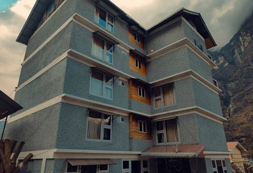 Пансион Rufina Royal Lachung