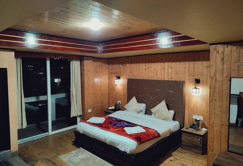 Пансион Rufina Royal Lachung