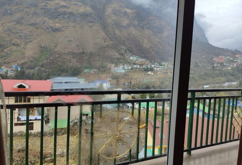 Пансион Rufina Royal Lachung