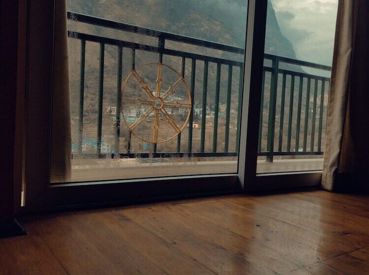 Пансион Rufina Royal Lachung