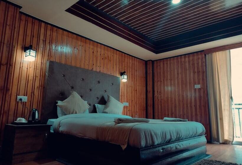 Пансион Rufina Royal Lachung