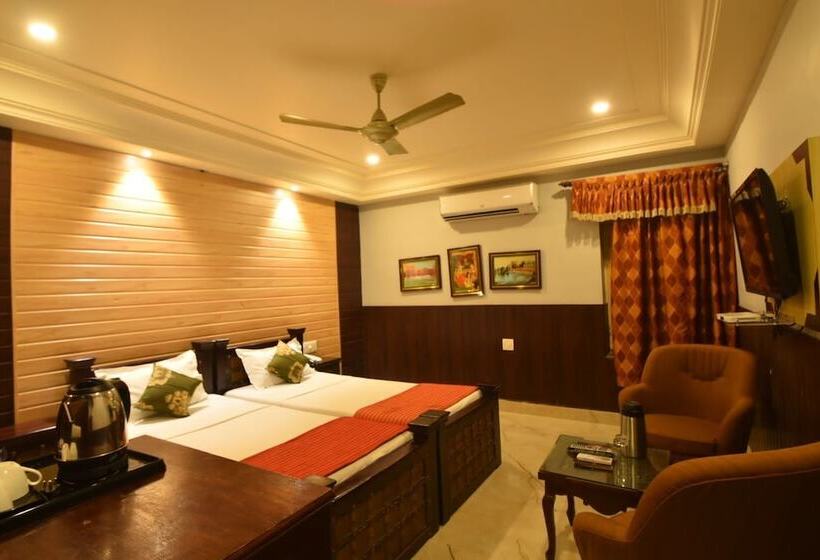 بنسيون Sagar Niwas