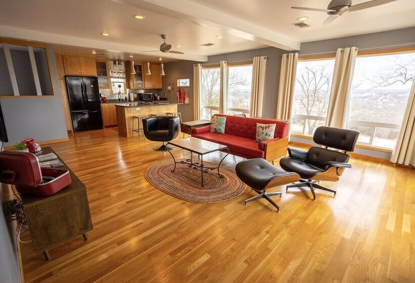 ペンション Stardust Retreat