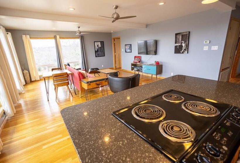 ペンション Stardust Retreat