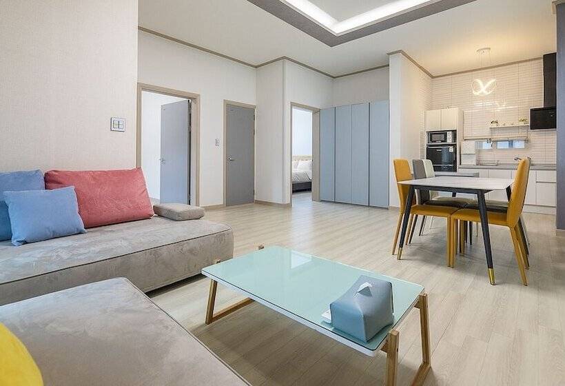 Pensiune Taean Blueisland Pool Villa