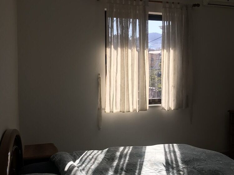 بنسيون Tirana City Rooms   Vatra E Lagjes By Paymán Club