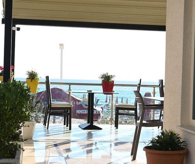 بنسيون Vila Oxinn