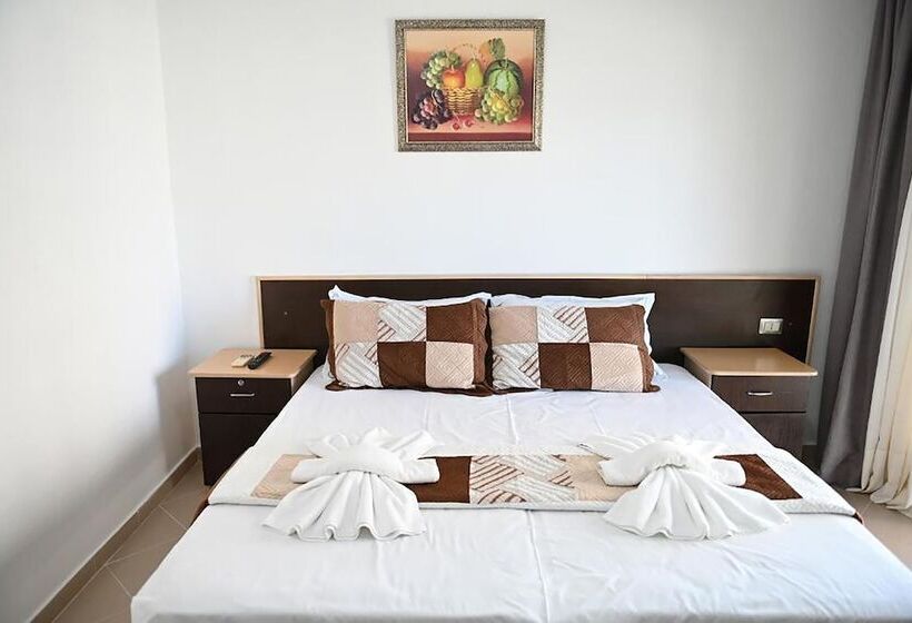 بنسيون Vila Oxinn