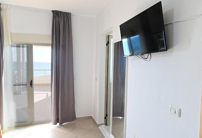 פנסיון Vila Oxinn