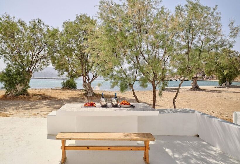 اقامتگاه Psathi Beach House