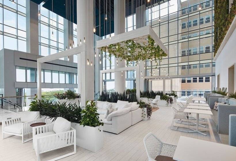 Sentral Michigan Avenue