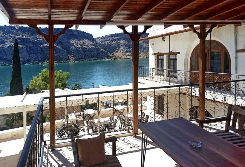 Türkmen Konagi Halfeti̇ Buti̇k Otel