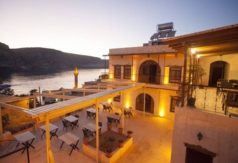 Türkmen Konagi Halfeti̇ Buti̇k Otel