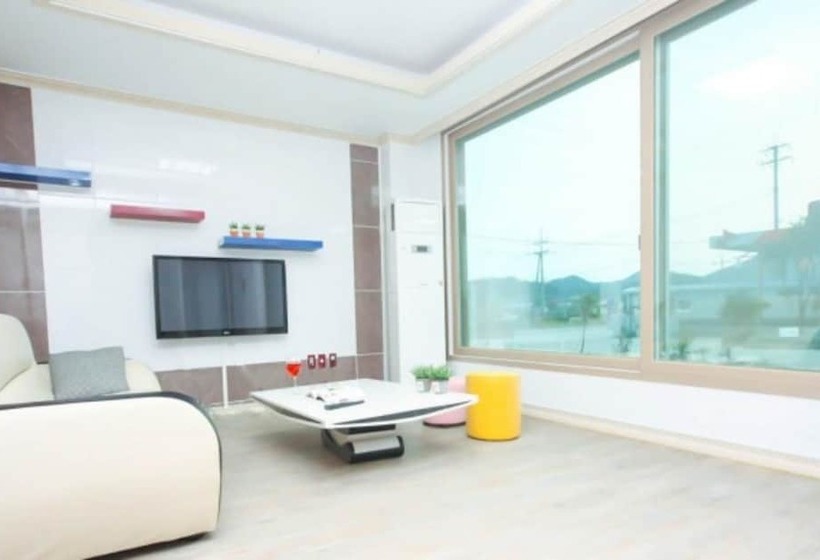 Wando Rivera Pension