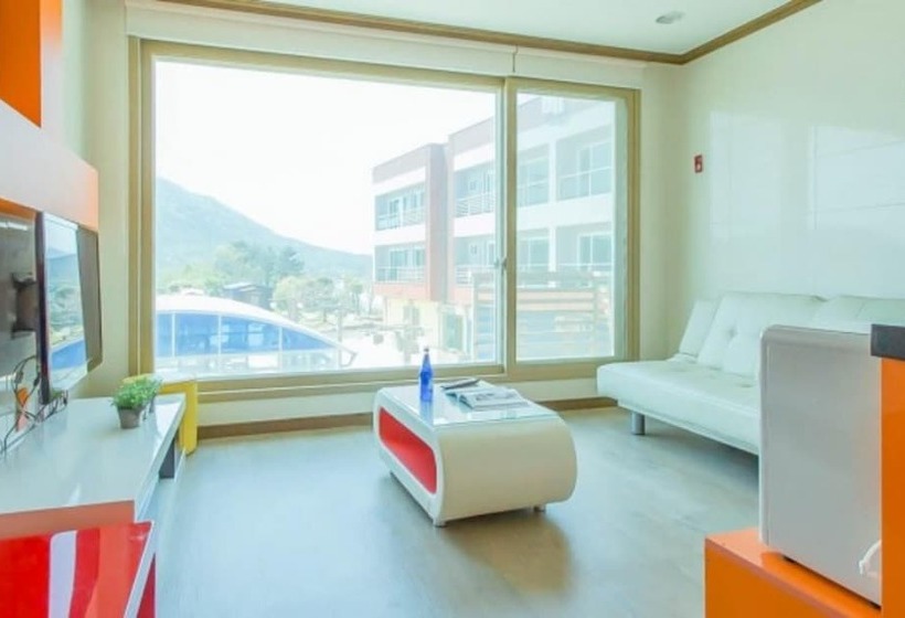 Wando Rivera Pension