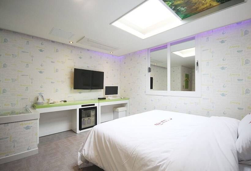 Wanju Geogi Self Checkin Motel 2