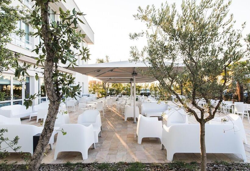 Westotel Tours Val De Loire