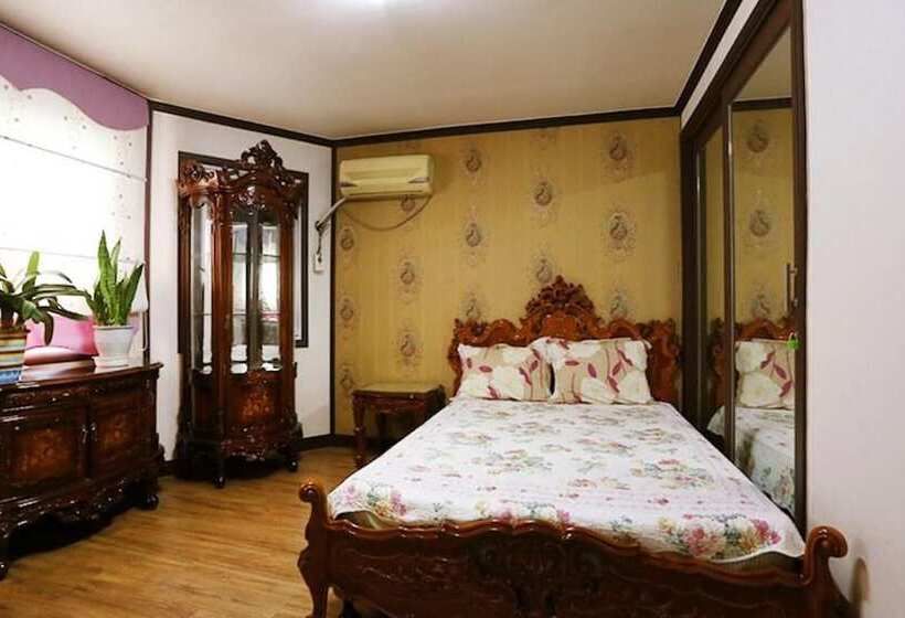 Yangpyeong Ganggaui Achim Pension