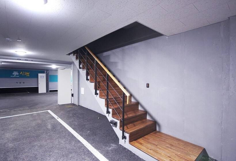 Yeongju Sanchaek Self Check In Motel