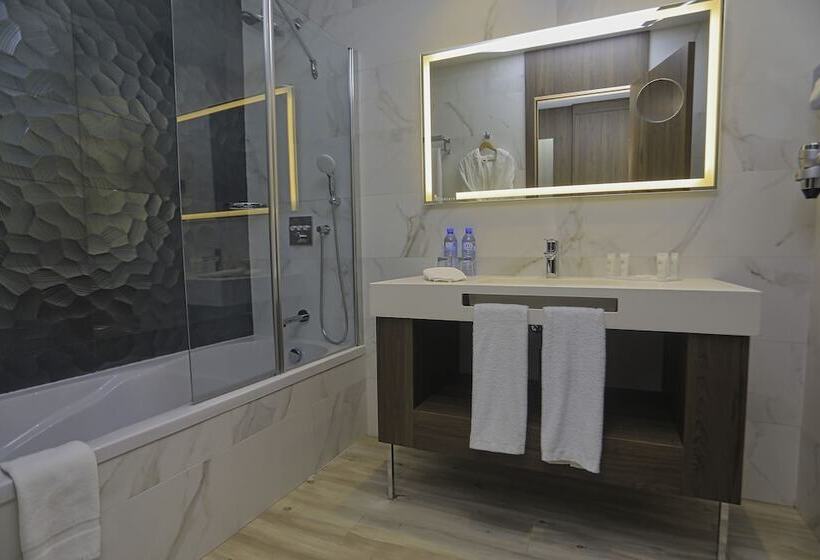 Az Hotels Grand Oran