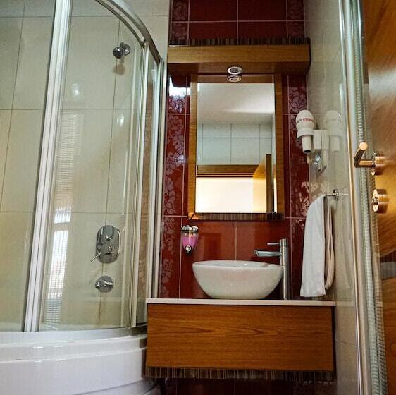 تختخواب و صبحانه Atlas Otel