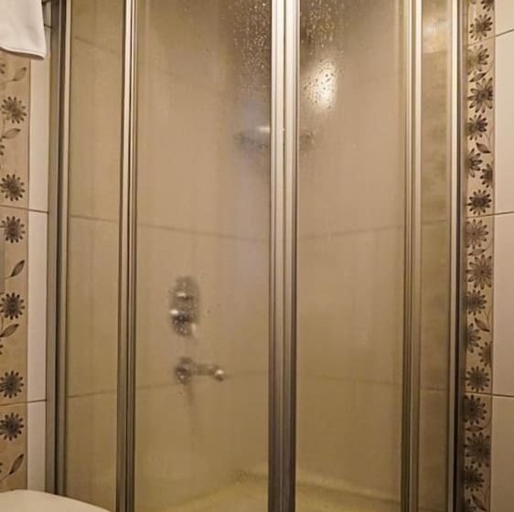 تختخواب و صبحانه Atlas Otel