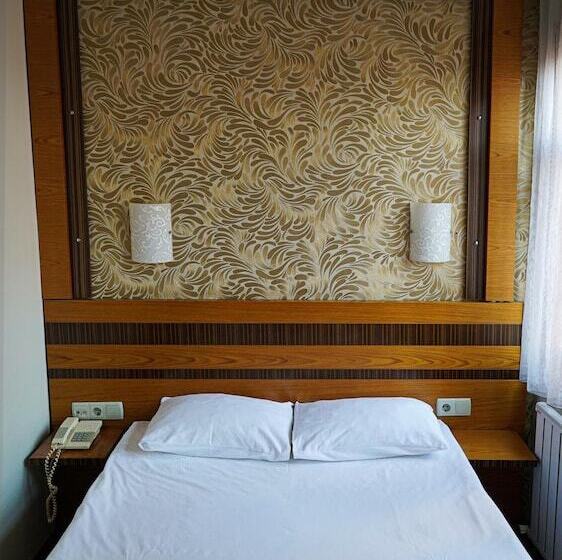تختخواب و صبحانه Atlas Otel