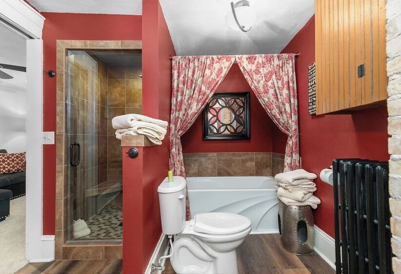 مبيت وإفطار Braywood Inn