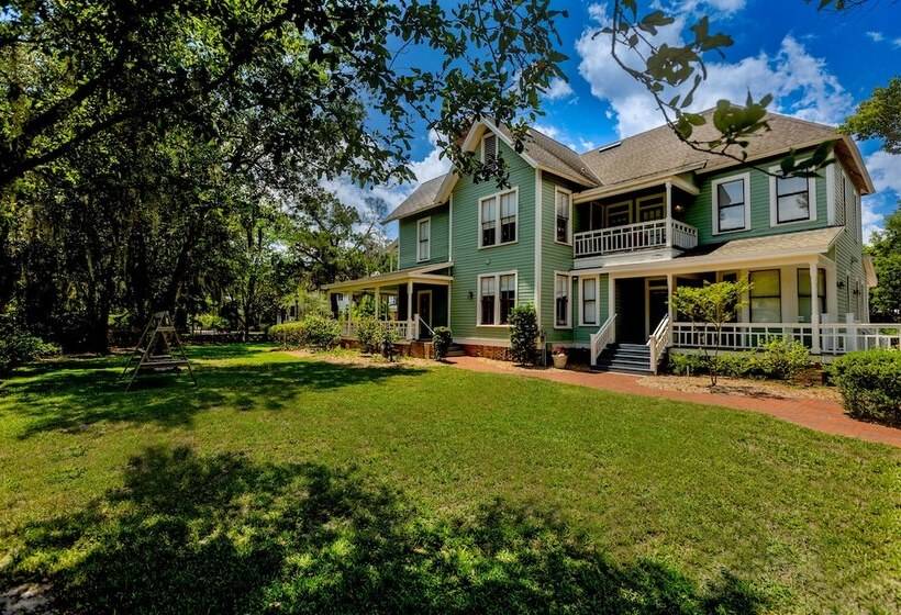 مبيت وإفطار Lady Clare Room At Camellia Rose Inn Downtown