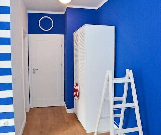 Bed and Breakfast Nautical Rooms In Old Part Of The Town