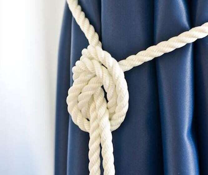 Bed and Breakfast Nautical Rooms In Old Part Of The Town