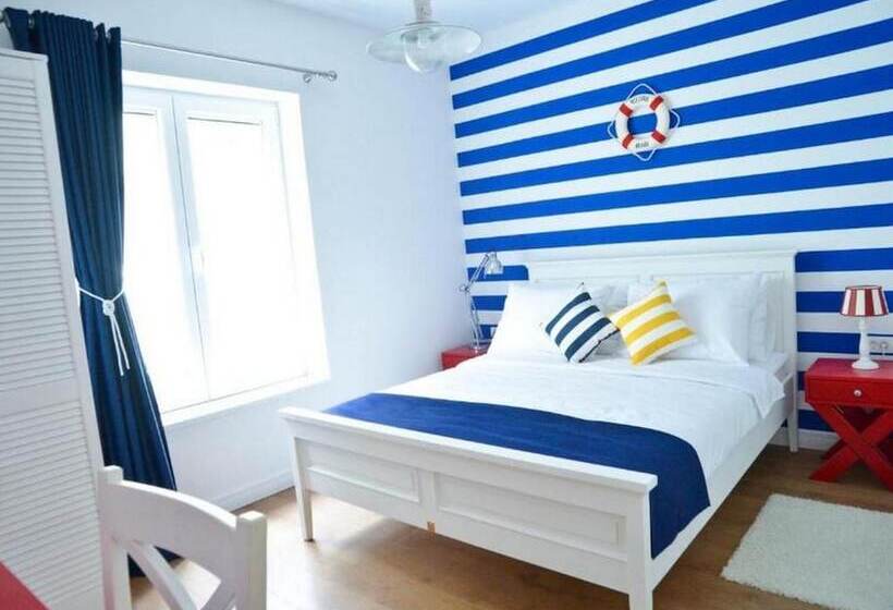 Bed and Breakfast Nautical Rooms In Old Part Of The Town