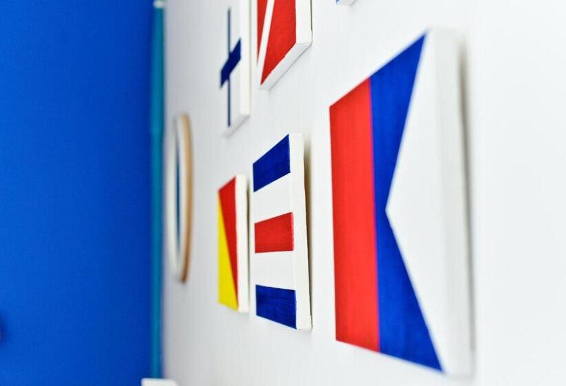 Bed and Breakfast Nautical Rooms In Old Part Of The Town