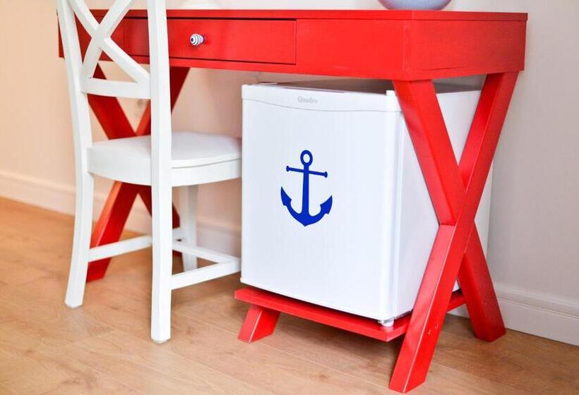 Bed and Breakfast Nautical Rooms In Old Part Of The Town